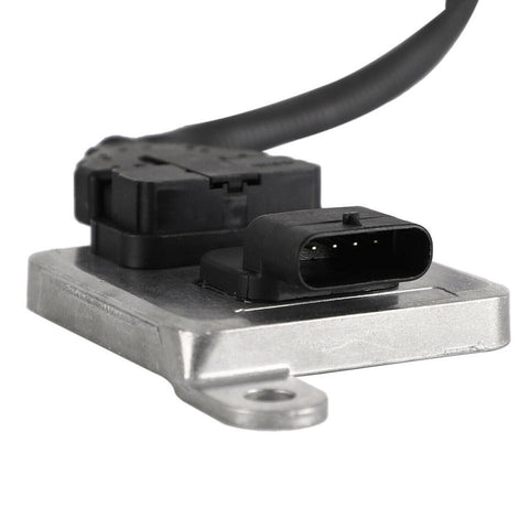 Durable NOx Sensor for Emission Control in Mercedes-Benz