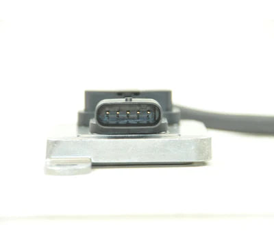Nox Sensor For Mercedes GLC Marco Polo S-Class Slk Slc V-Class A0009050008